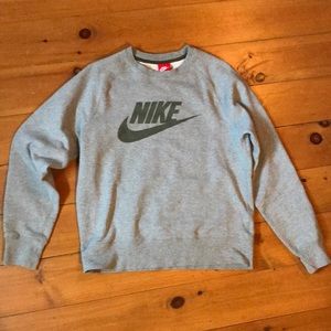 Nike crewneck sweatshirt